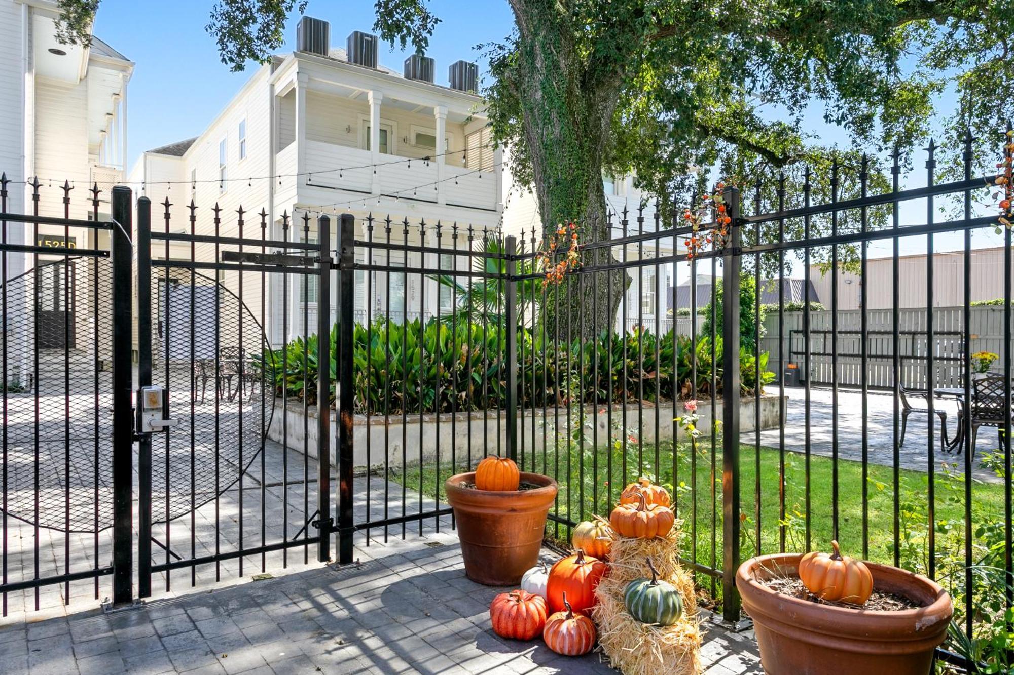 Apartmán Charming 2Br On Carondelet By Hosteeva New Orleans Exteriér fotografie